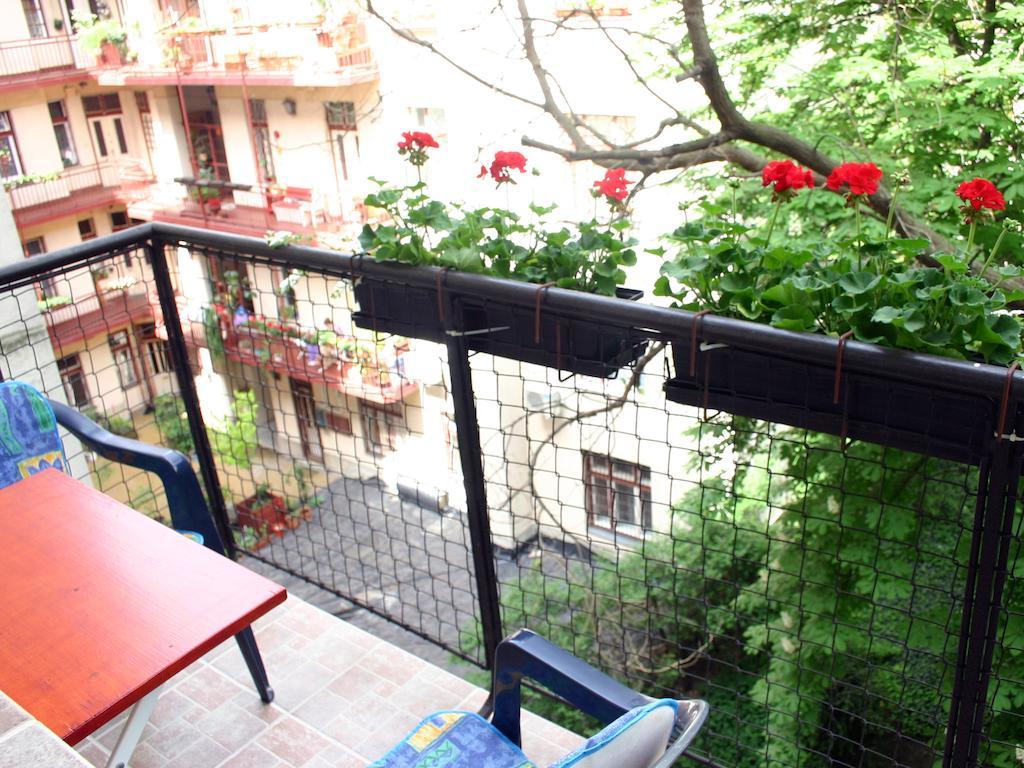 Arriva Balcony Studio Budapest Room photo